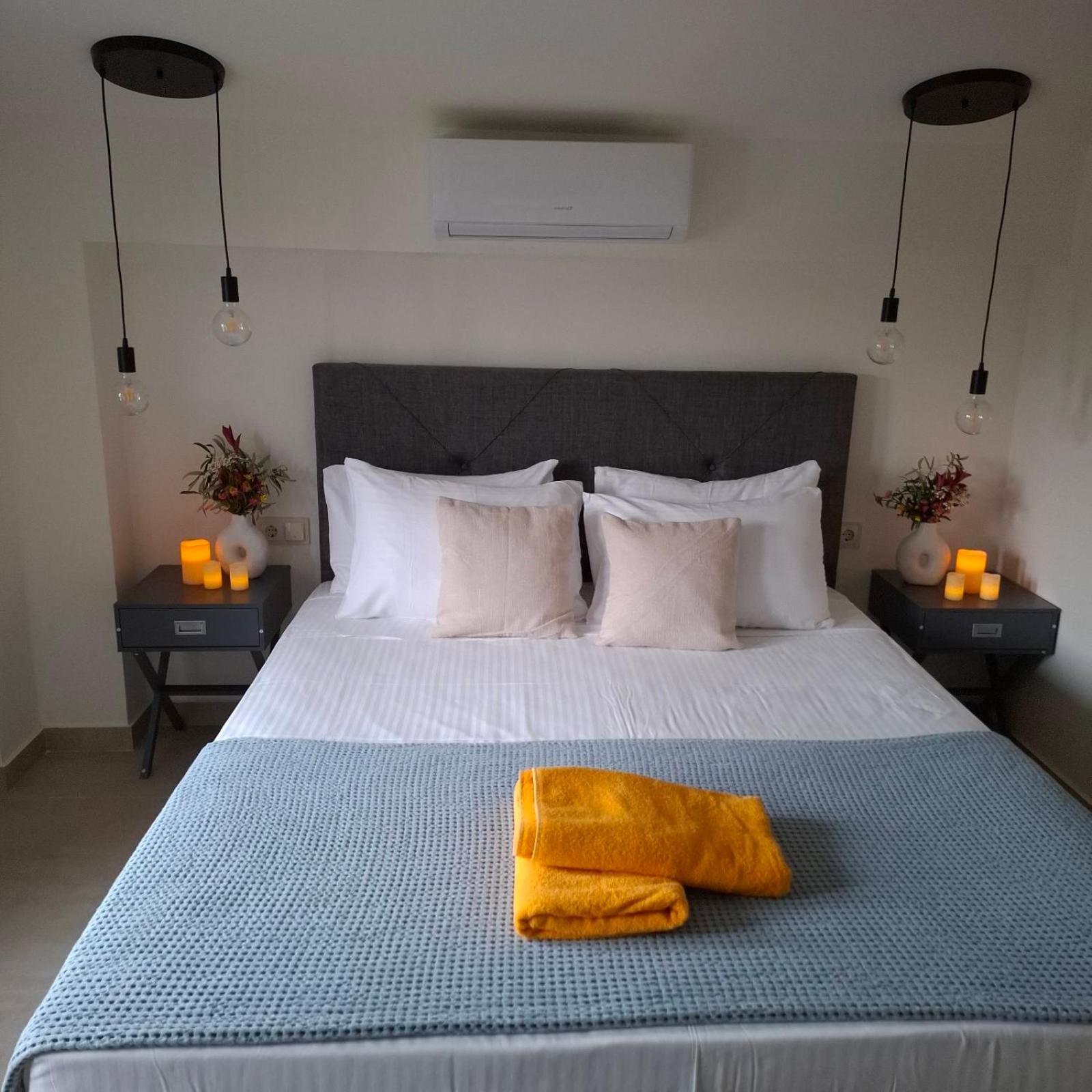 Villas Epta Karpi Complex Of 7 Luxury Villas Skriperon Exterior foto